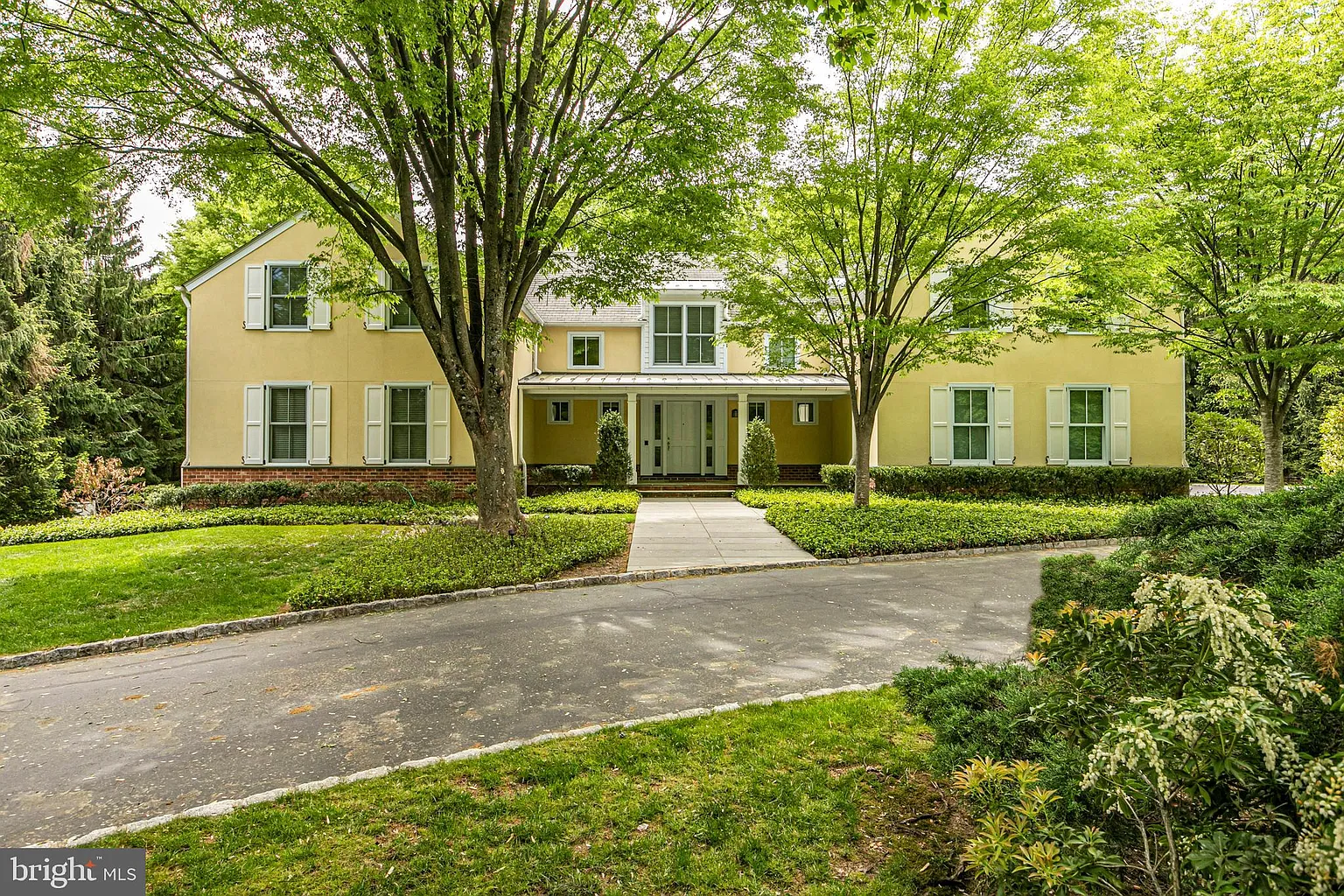 7 Foxcroft Dr photo 1