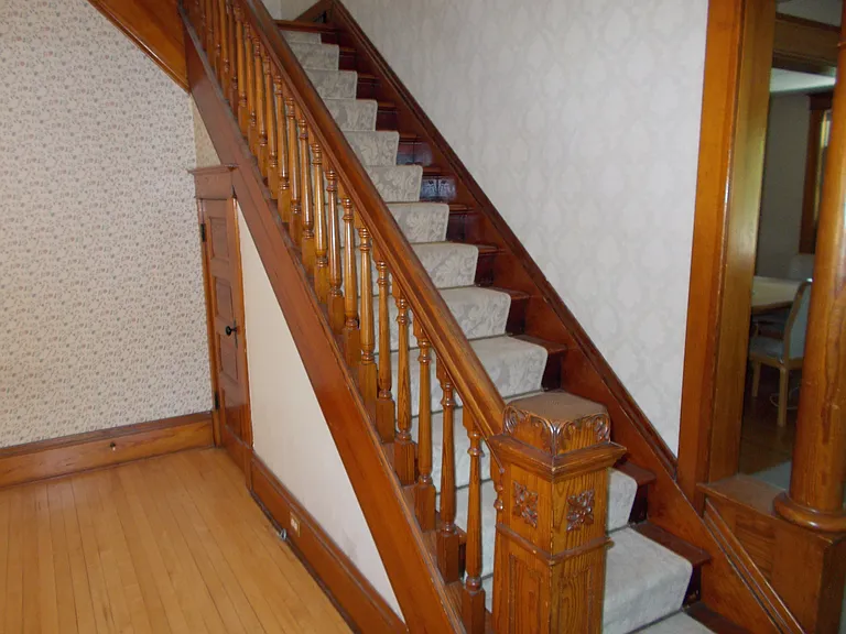 542 Putnam St — Photo 19