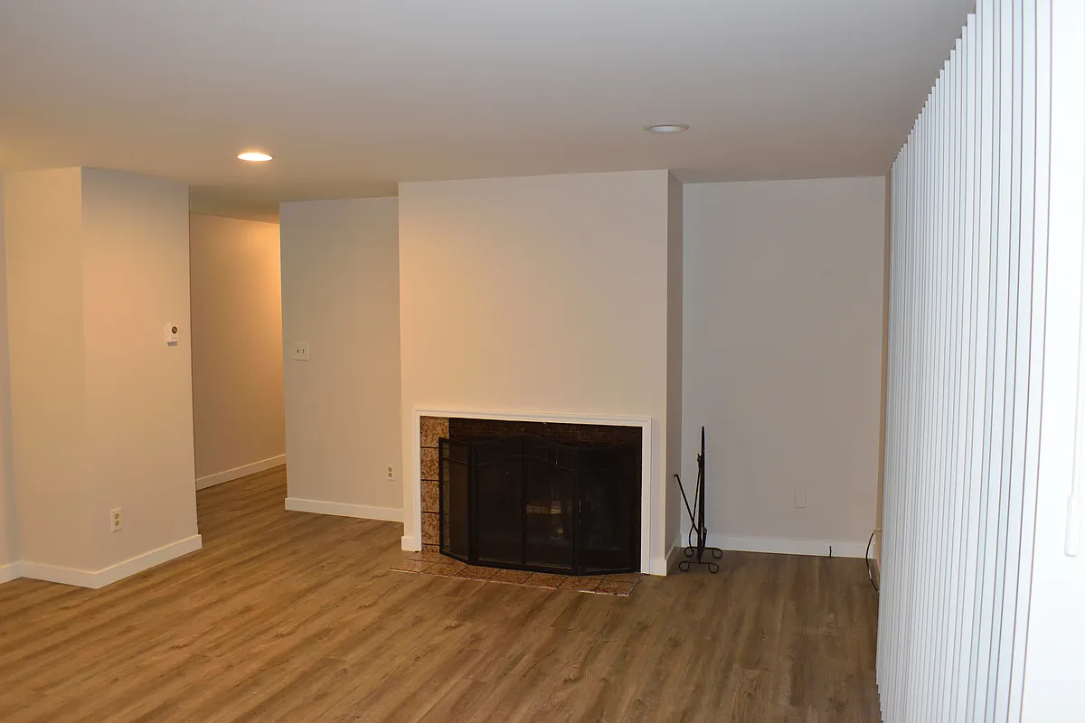 Building Photo - 3110 S Ray St