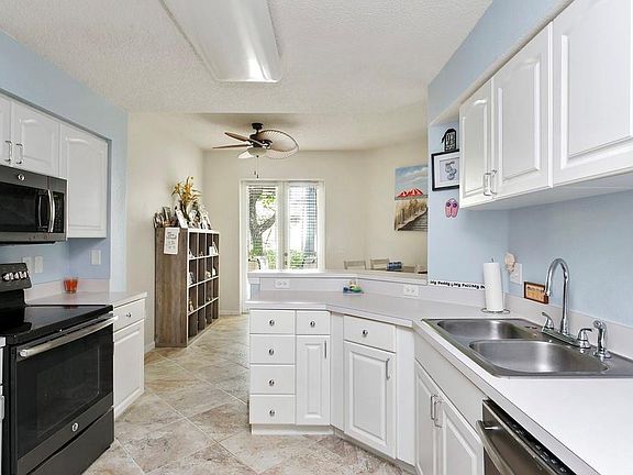 5th image of 1900 Oceanwalk Lane #107