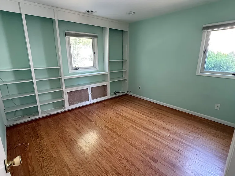 768 Dearborn St — Photo 6