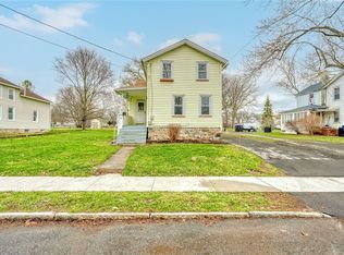 126 Phoenix St, Canandaigua, NY 14424