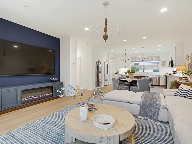 2528 Delphinium Ln — Photo 20