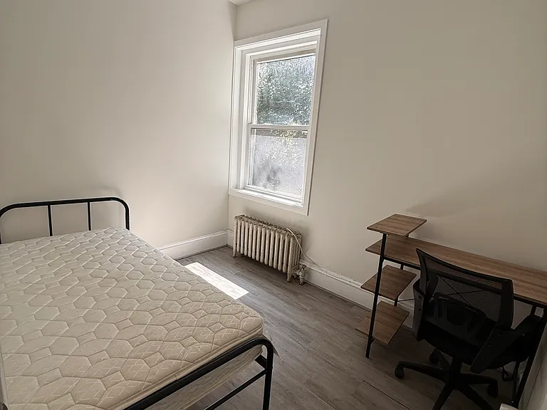 26 Park Vale Ave #2 — Photo 8