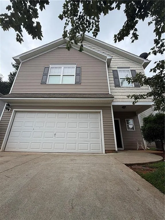 4 bed, 2.5 bath, 1645 sqft, $2,500 — Photo 4