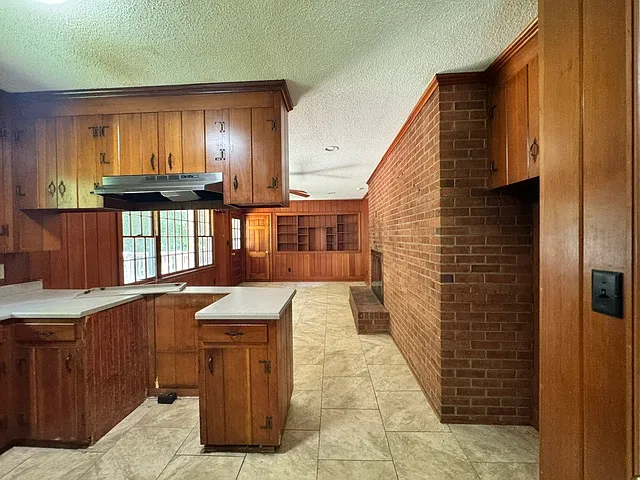 1715 Jonestown Rd — Photo 4