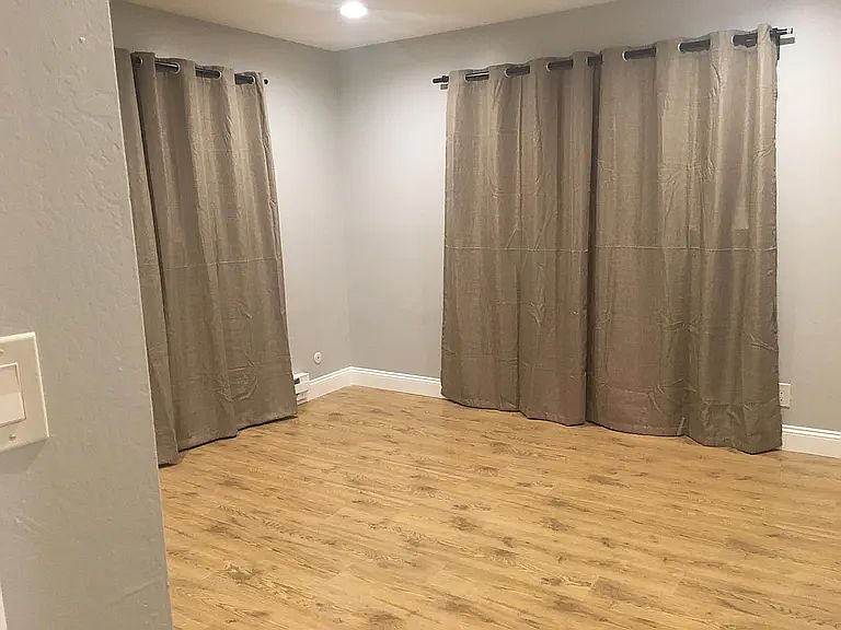1st image of 551 Alberta Ave #1