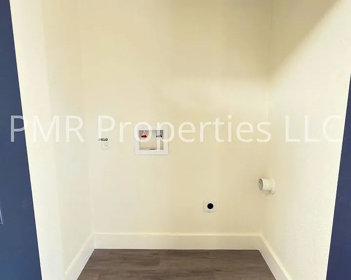 1706 NW Cherry Ave — Photo 7