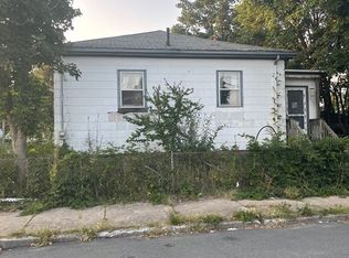 15 Murray St, Lynn, MA 01905