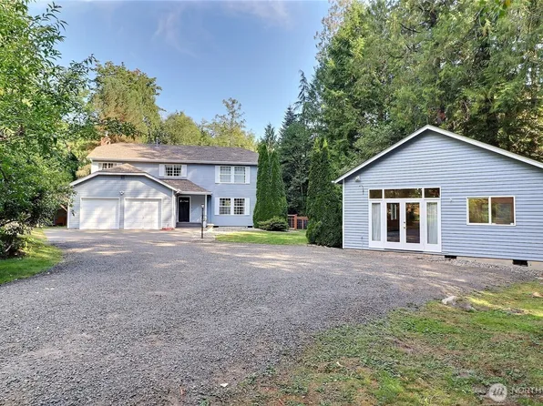 5578 Lynwood Center Road NE, Bainbridge Island, WA 98110