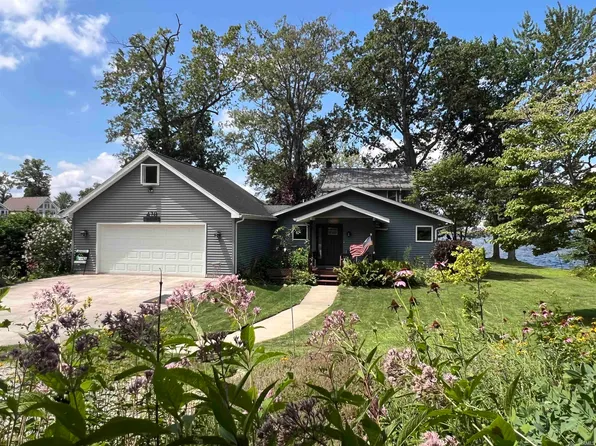 420 Ems W17 Ln, North Webster, IN 46555