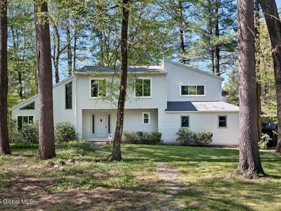 15 Westcrest Drive, Clifton Park, NY, 12065
