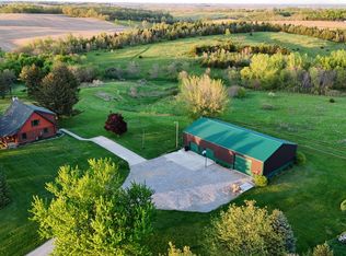 1040 Washington Ave, Bennett, IA 52721