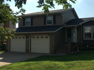 2058 Normandy Dr, Wooster, OH