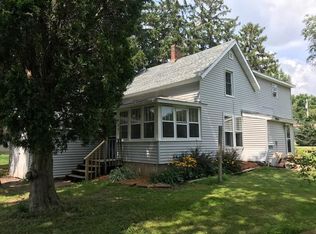 420 W South St, Viroqua, WI 54665