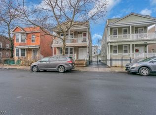 653 S 20th St, Newark, NJ 07103