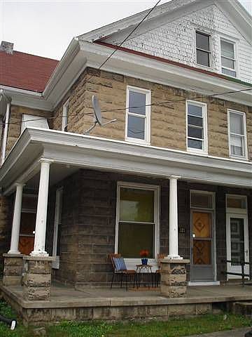 Home for Sale in Lykens, PA $25,000