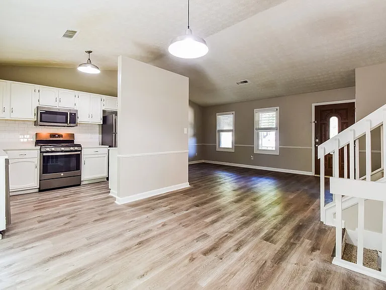 3210 Fescue Cir — Photo 8