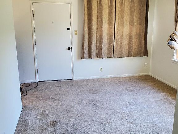 4th image of 516 Grant St APT A