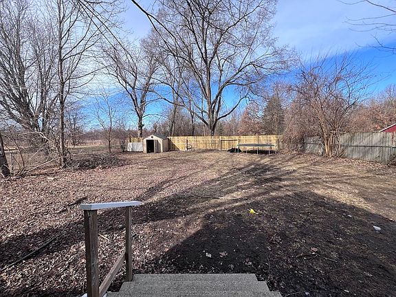 4th image of 5131 E Carpenter Rd