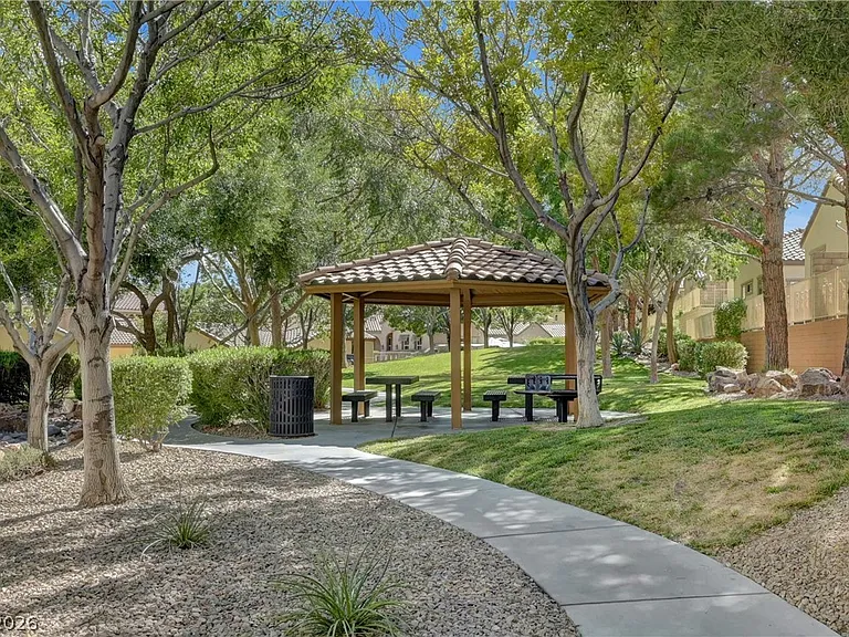 12052 Hathaway Pines Ln — Photo 54