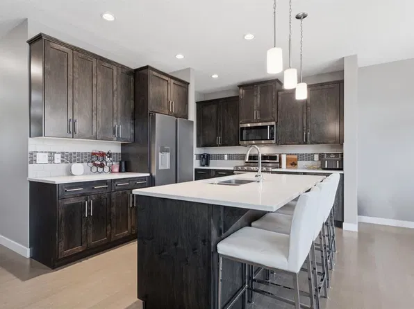 2632 S Ravenslea Gdns SE, Airdrie, AB T4A 0T2