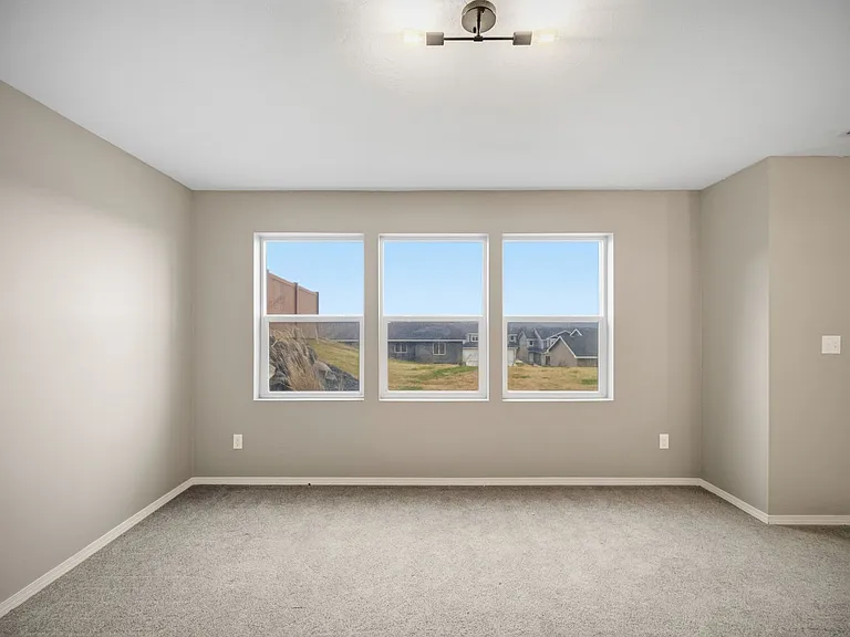 8411 N James Ct — Photo 39