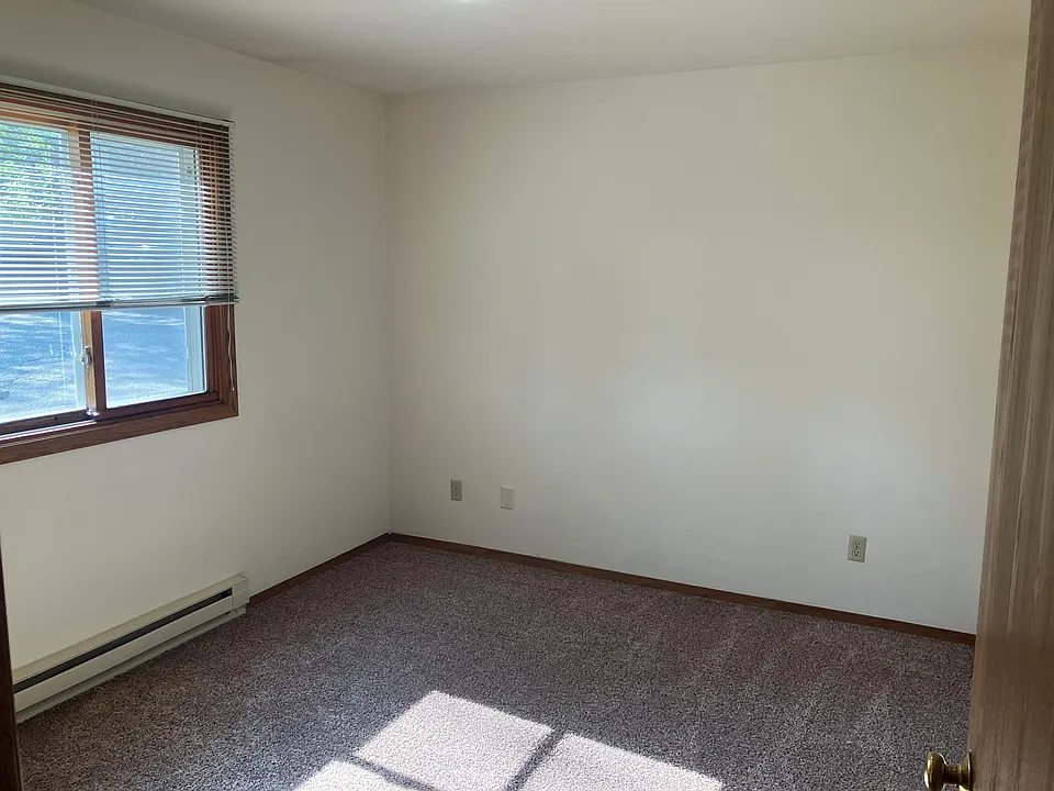 Photo of similar unit (BR)