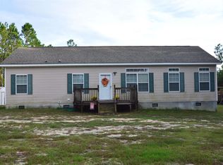 959 Robinson Town Rd, Cassatt, SC 29032