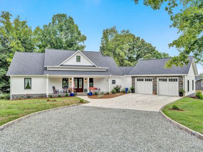 93 Twin Coves Dr, Moneta, VA, 24121