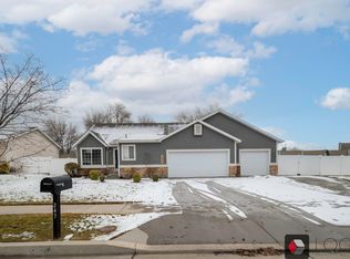 247 W Clay Park Dr, Salt Lake City, UT 84107