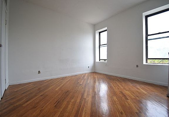 3rd image of 476 Clinton Ave APT 4B