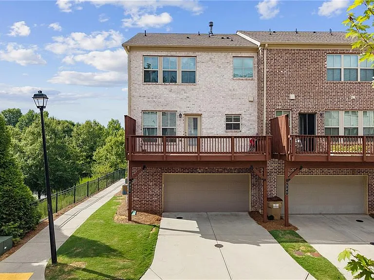 331 Northaven Ave — Photo 49