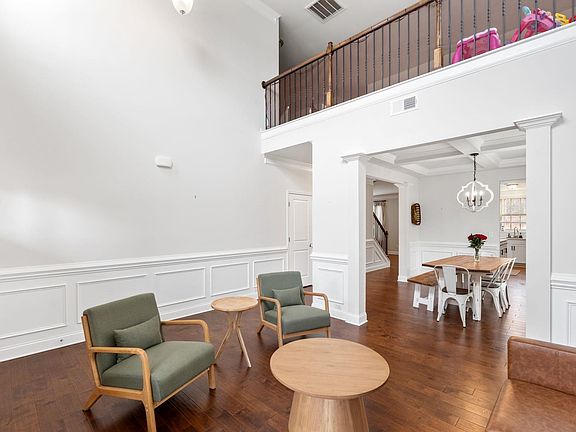 5th image of 809 Jadeite Way