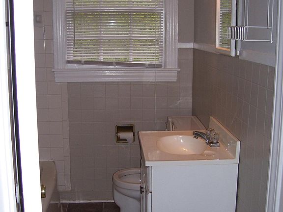 4th image of 510 Wilton St #B