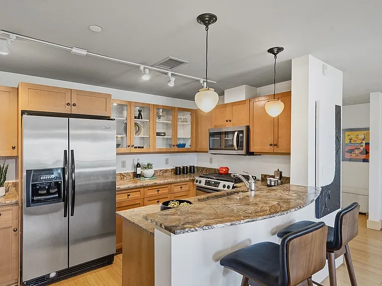 745 Bellevue Ave E #109 — Photo 10
