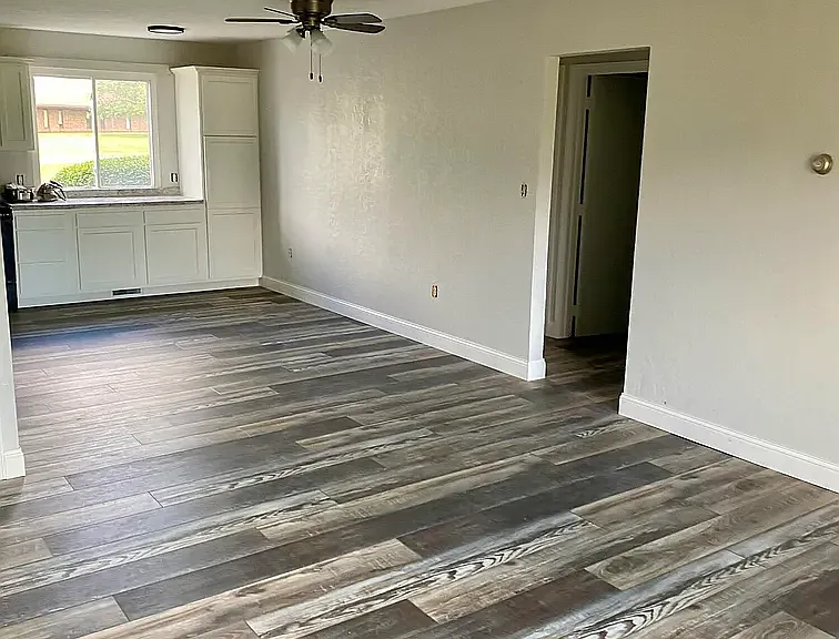 2275 N Cable Rd #6 — Photo 8