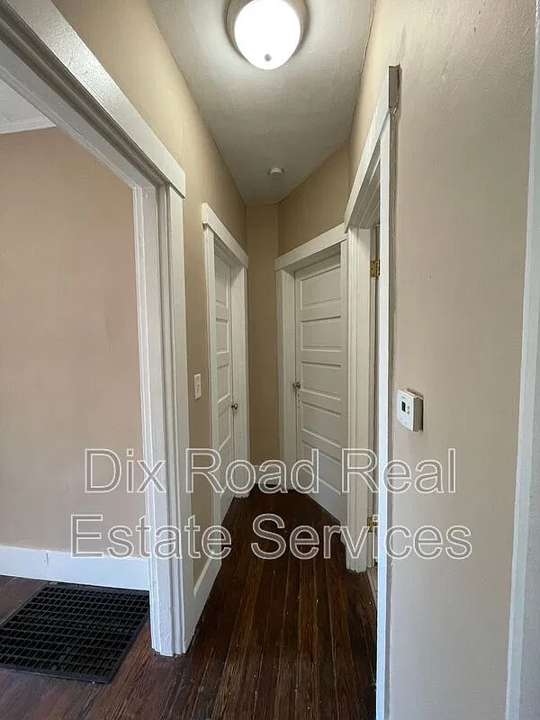 2 bed, 1.0 bath, 672 sqft, $995 — Photo 4