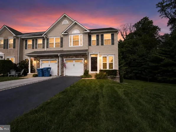 229 Tall Trees Cir #229, Downingtown, PA 19335