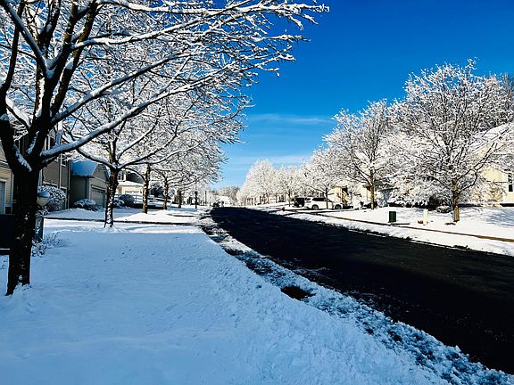 Beautiful, well maintained and peaceful living