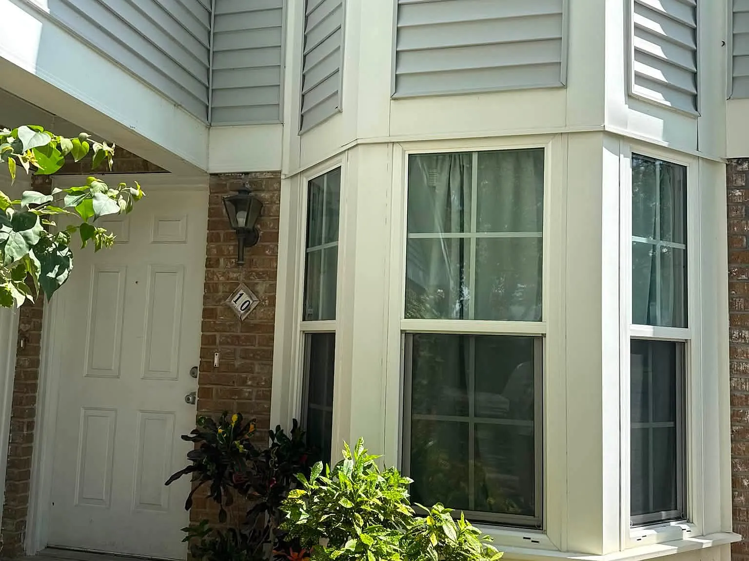 1 bed, 892 sqft, $1,750 — Photo 3