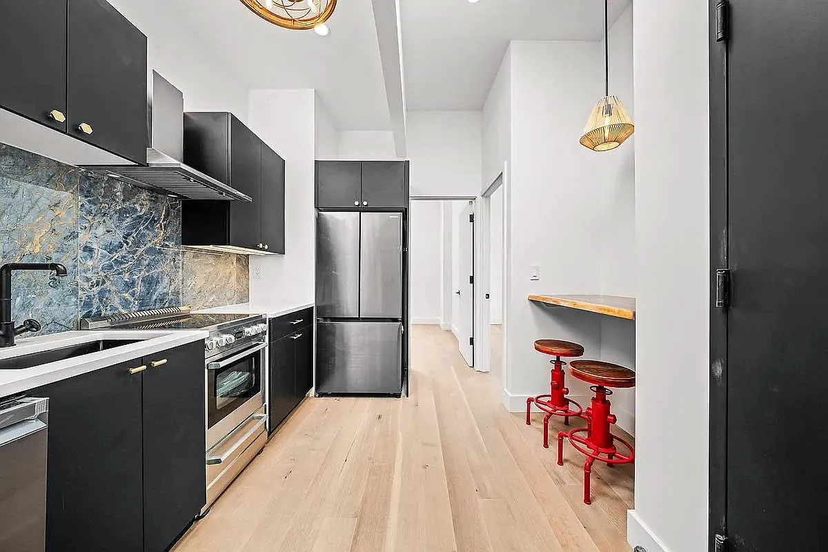 723 Knickerbocker Avenue — Photo 3