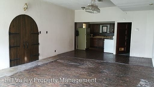 2nd image of 522 S 6th St #02