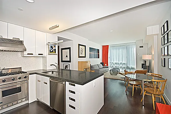 Sold by Bank Neary | media 30