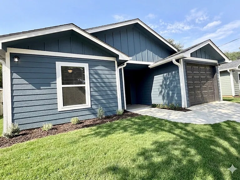 504 Jeanette Ave — Photo 2