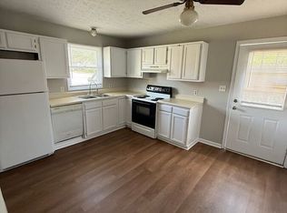239 E Green St, Versailles, KY 40383