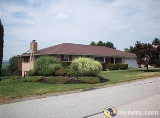 45 Carson Ln, Red Lion, PA 17356
