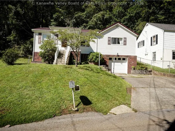 605 Charmac Dr, Charleston, WV 25302