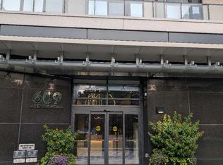 609 Avenue Rd #1105, Toronto, ON M5R 2H4