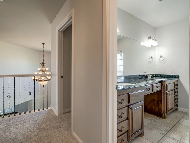 22525 Lindy Ter — Photo 75